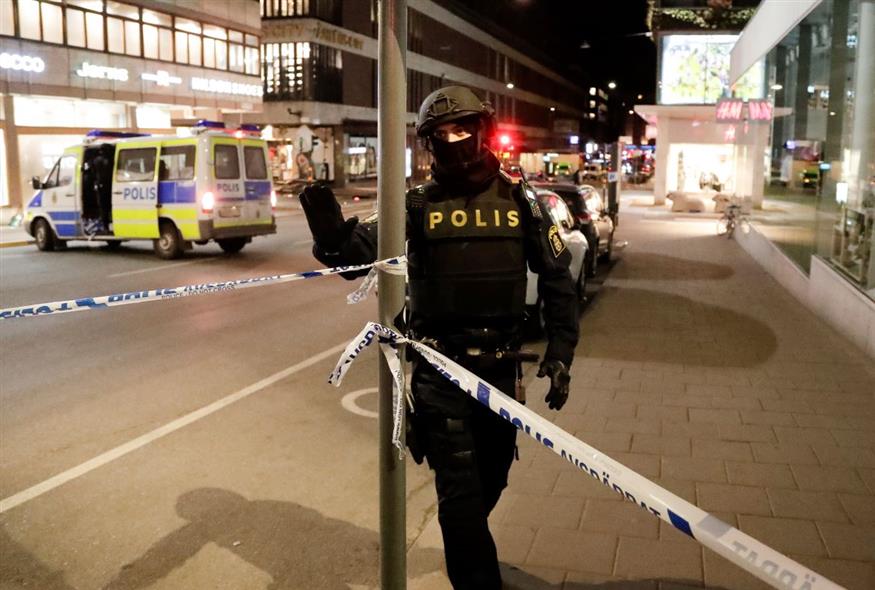 Αστυνομικός στη Σουηδία/AP Photos