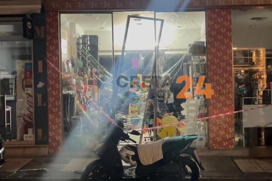 Αυτοκίνητο έπεσε σε κατάστημα στο Ηράκλειο (creta24.gr)