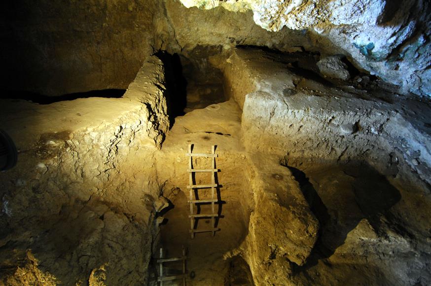 Το σπήλαιο της Θεόπετρας (φωτ. Eurokinissi/Θανάσης Καλλιάρας)