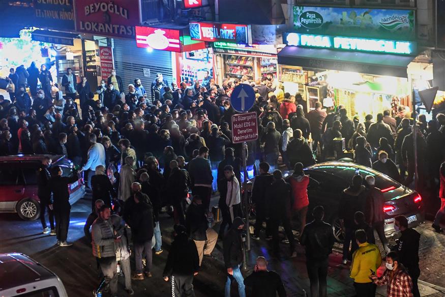 Η Τουρκία κινδυνεύει με μαζική εξάπλωση μετά τις σκηνές χάους (ap)