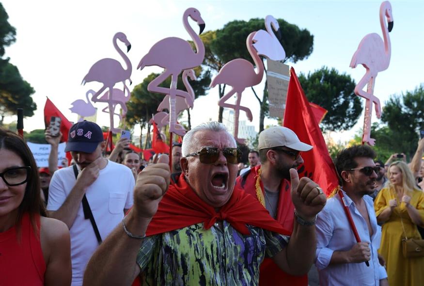 Διαδηλώσεις στην Αλβανία κατά της επένδυσης Κούσνερ/AP Διαδηλώσεις στην Αλβανία κατά της επένδυσης Κούσνερ/AP