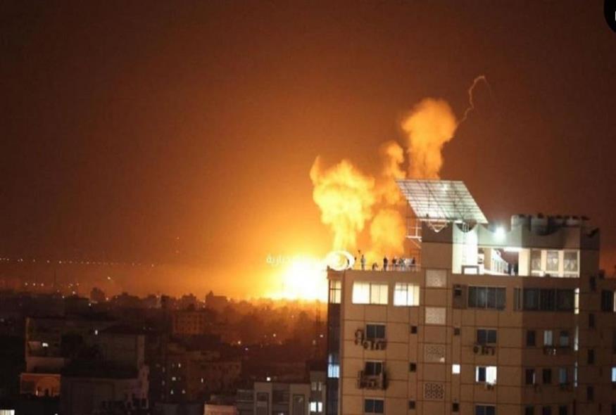 Το Ισραήλ βομβαρδίζει «θέσεις της Χαμάς» στο Λίβανο/ Twitter