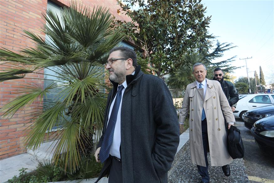 Αχιλλέας Μαυρομάτης και Τάκης Μπαλτάκος προσέρχονται στα γραφεία της Λίγκας (eurokinissi)
