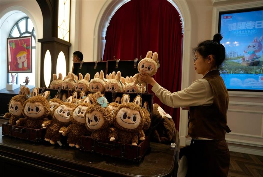 Κουκλάκια Labubu (AP Photo/Ng Han Guan)