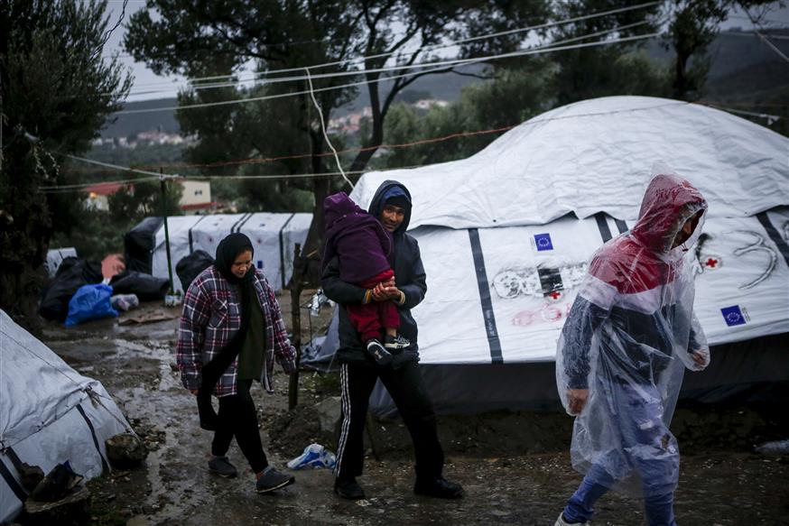Οι πρόσφυγες στον καταυλισμό στη Μόρια (Eurokinissi)