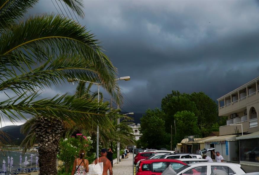 ΚΕΡΚΥΡΑ ΚΑΚΟΚΑΙΡΙΑ PETAR - ΠΑΡΑΛΙΑ ΡΟΔΑΣ (ΓΙΩΡΓΟΣ ΚΟΝΤΑΡΙΝΗΣ/ EUROKINISSI)