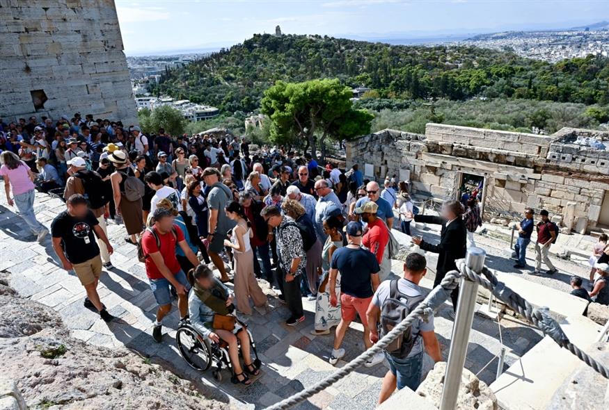 ΑμεΑ στην Ακρόπολη (INTIME NEWS/ΝΙΚΟΣ ΧΑΛΚΙΟΠΟΥΛΟΣ) ΑμεΑ στην Ακρόπολη (INTIME NEWS/ΝΙΚΟΣ ΧΑΛΚΙΟΠΟΥΛΟΣ)