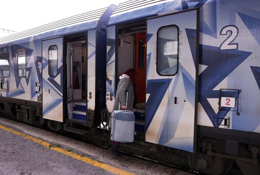 Τρένο Intercity (INTIME NEWS/ΑΒΡΑΜΙΔΗΣ ΑΛΕΞΑΝΔΡΟΣ)