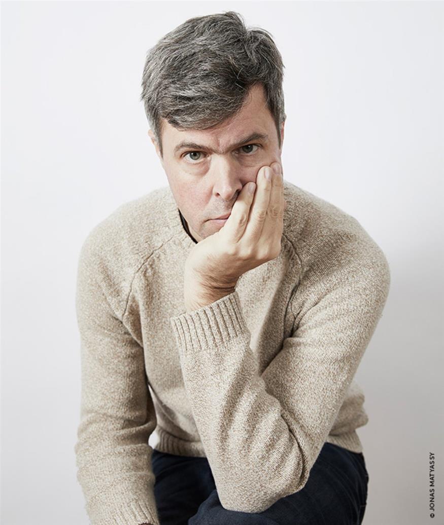 Ο Ντέιβιντ Σολόι γεννήθηκε το 1974 στο Μόντρεαλ, μεγάλωσε στο Λονδίνο και ζει στη Βιέννη. Έχει γράψει έξι μυθιστορήματα και θεωρείται μια από τις πιο διεισδυτικές φωνές της σύγχρονης ευρωπαϊκής πεζογραφίας