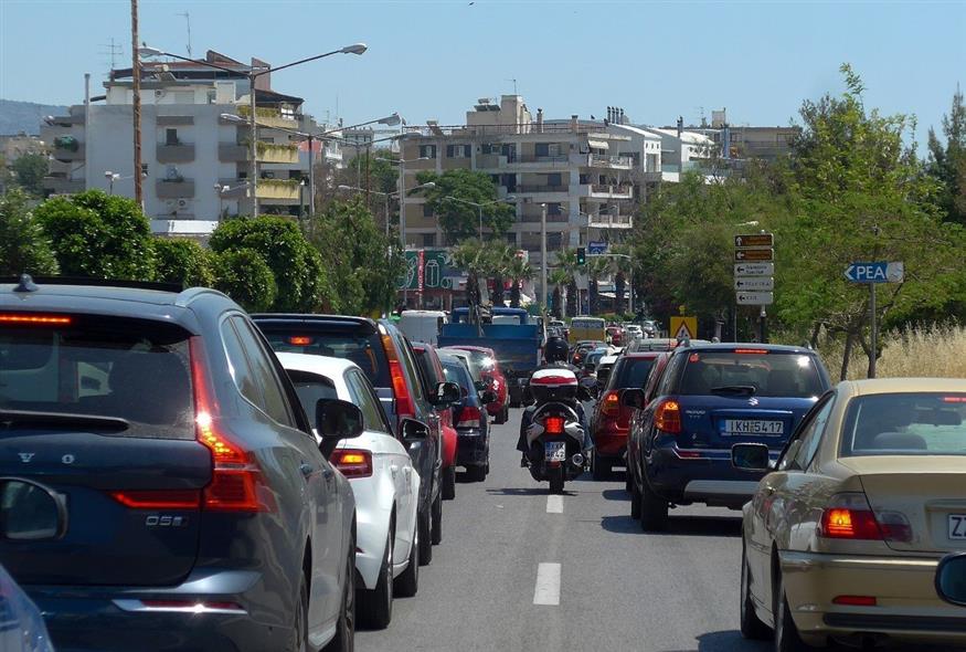 Κυκλοφοριακό χάος στην παραλιακή (φωτογραφία αρχείου / Eurokinissi)