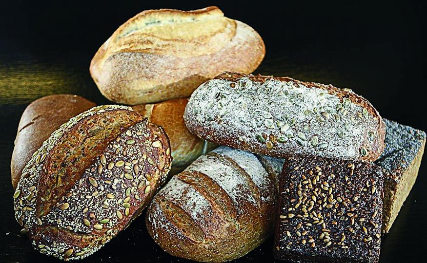 Πώς μπορείτε να φτιάξετε εύκολα το δικό σας ψωμί