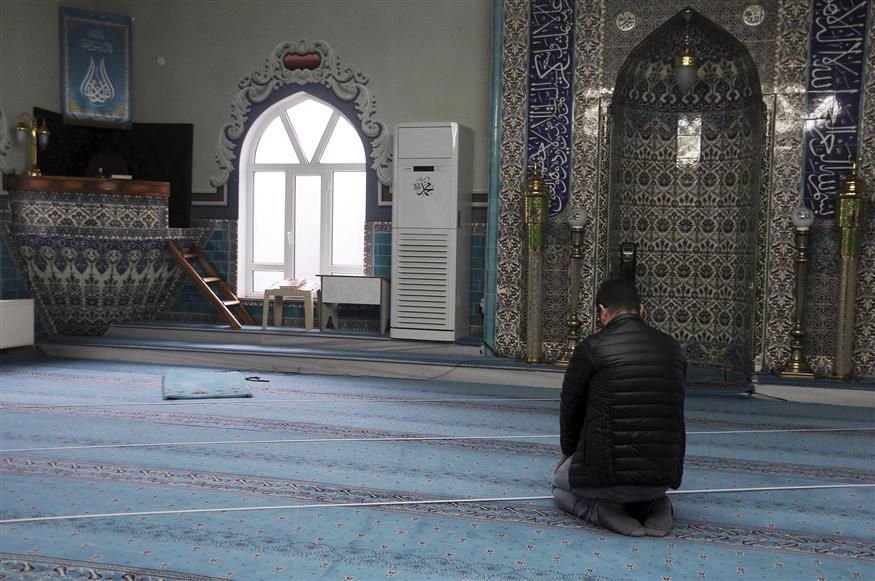 Ισλαμικό τέμενος/(DHA via AP)