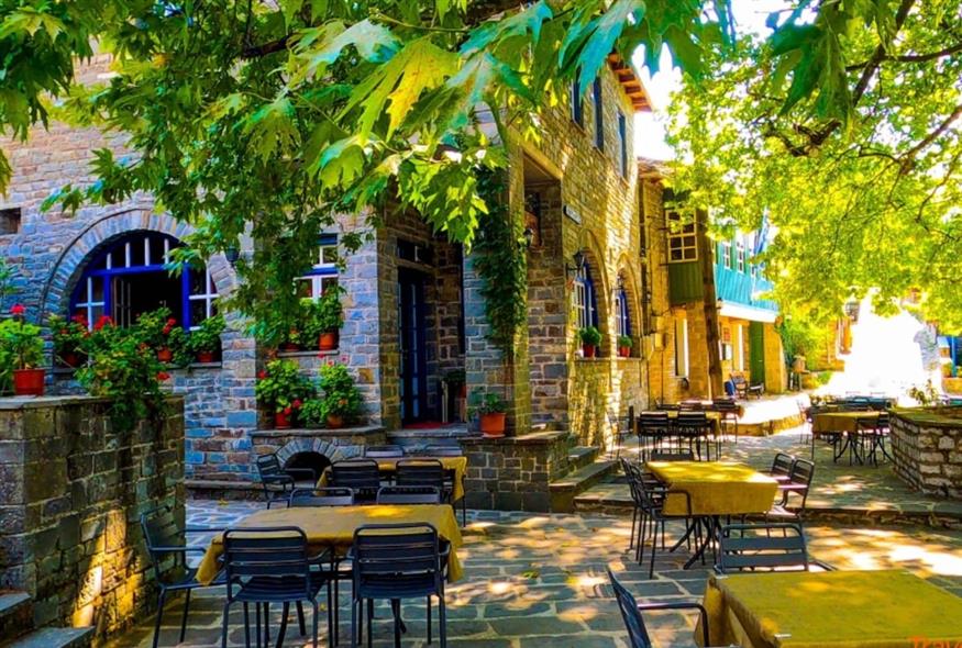Τσεπέλοβο: Το πέτρινο χωριό του Ζαγορίου με τα γραφικά λιθόστρωτα σοκάκια (travel-inspiration.gr)
