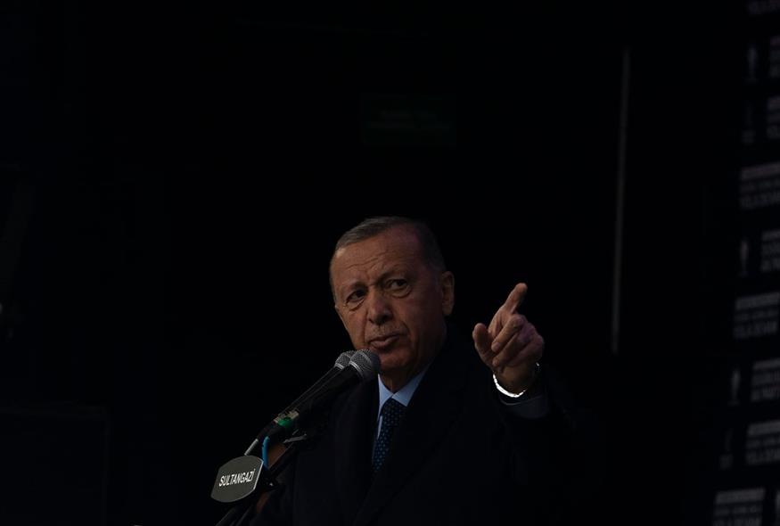Εκλογές 2023: Ομιλία Ερντογάν στην Κωνσταντινούπολη  (AP Photo/Khalil Hamra)