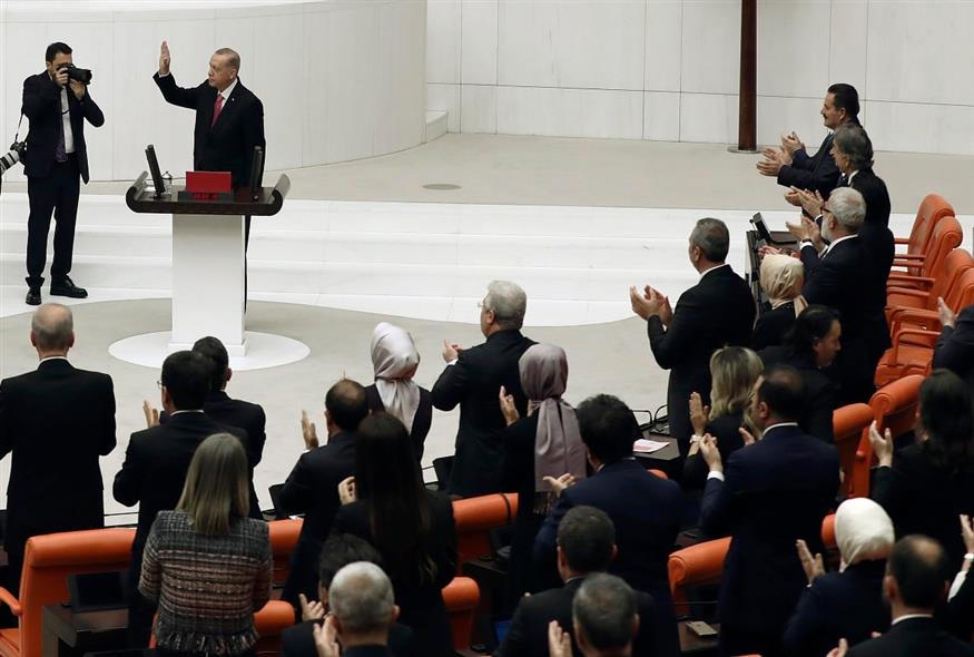 Η ομιλία Ερντογάν μετά την ορκωμοσία του (AP Photo/Ali Unal)
