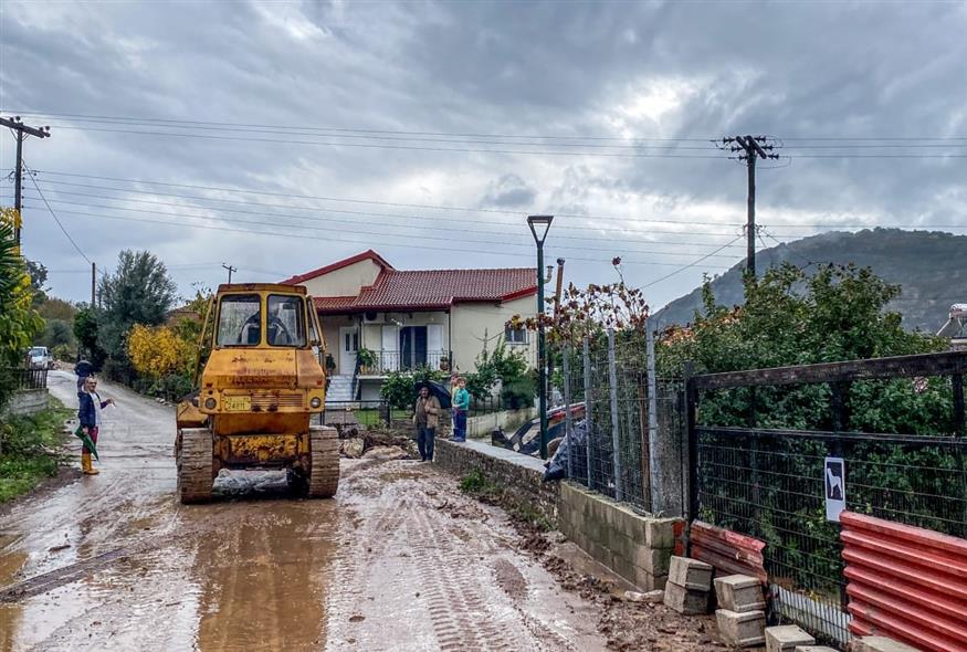 ΠΛΗΜΜΥΡΕΣ ΚΑΙ ΚΑΤΑΣΤΡΟΦΕΣ ΑΠΟ ΤΗΝ ΚΑΚΟΚΑΙΡΙΑ ΣΤΗΝ ΗΠΕΙΡΟ (APOHXOS.GR / EUROKINISSI)