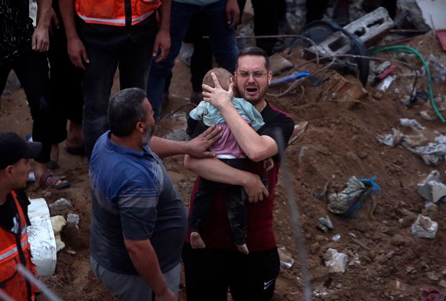 Πόνος στη Γάζα που πλήττεται συνεχώς από τον ισραηλινό στρατό (AP Photo/Mohammed Dahman, File)