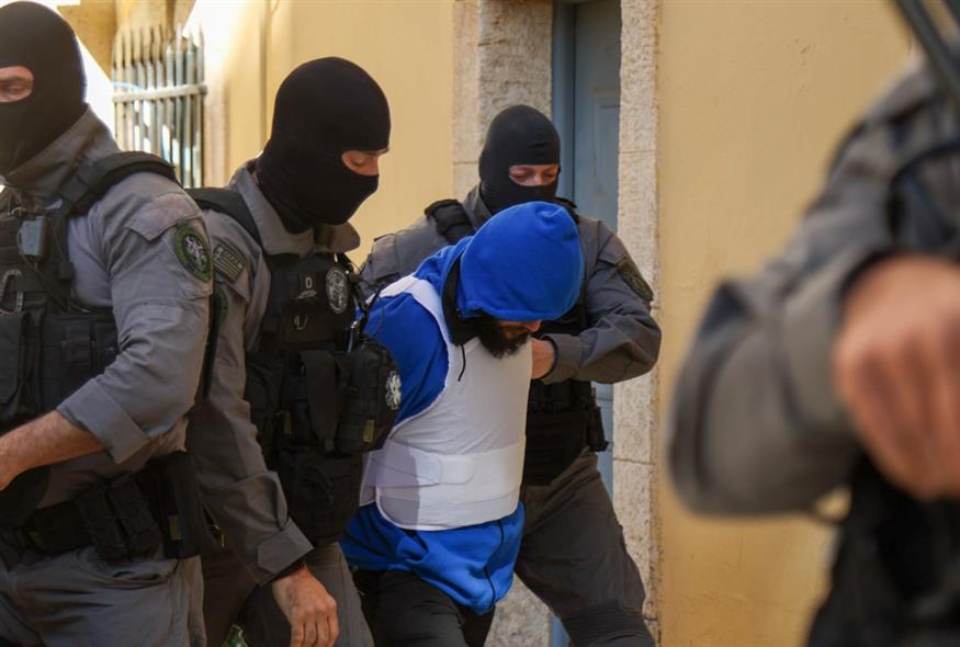 Μεταγωγή στον εισαγγελέα (INTIME NEWS/ΚΑΡΤΣΩΝΑΚΗΣ ΜΑΚΗΣ)