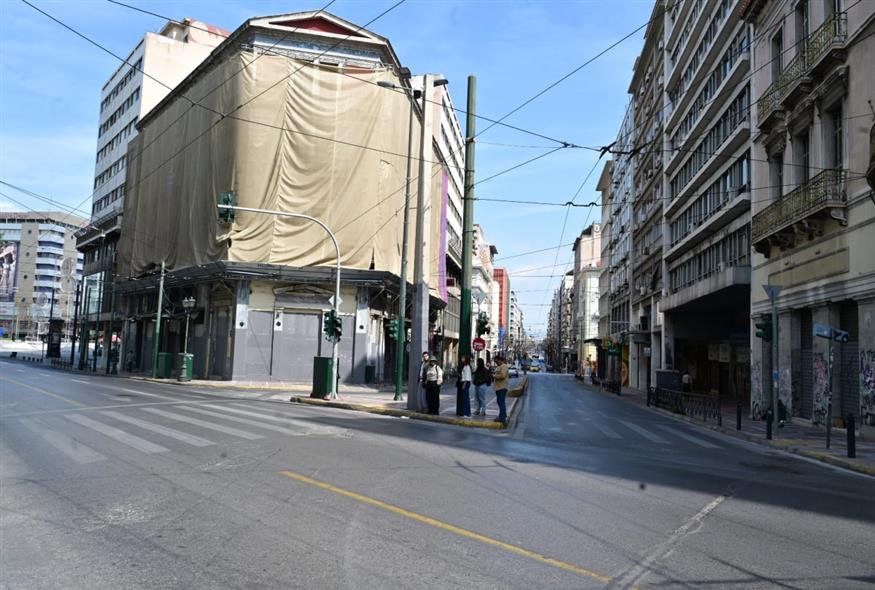Άδειασε η Αθήνα την Κυριακή του Πάσχα Άδειασε η Αθήνα την Κυριακή του Πάσχα