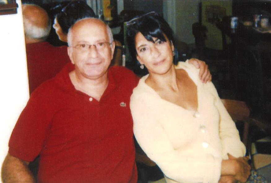 Ανταίος Χυσοστομίδης και Μικέλα Χαρτουλάρη το δίδυμο στη σειρά «Οι κεραίες της εποχής μας» (2006-2013 ΕΤ 1) με τα ωριαία ντοκιμαντέρ για τις σπουδαιότερες στη διεθνή σκηνή προσωπικότητες των γραμμάτων 