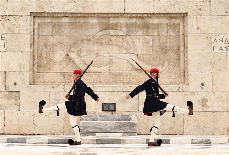 Μνημείο Άγνωστου Στρατιώτη/INTIME