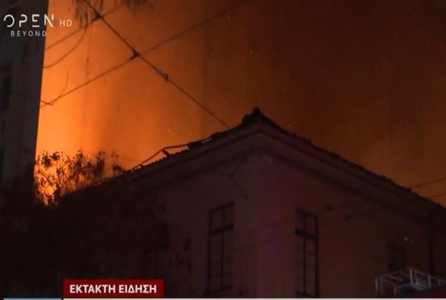 Φωτιά σε εγκαταλελειμμένο κτίριο στην Αθήνα