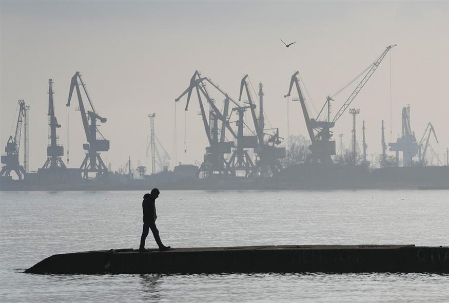 Το λιμάνι της Μαριούπολης (Associated Press)