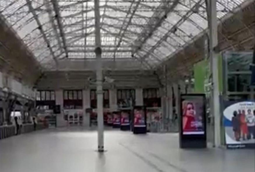 Εκκένωση σιδηροδρομικού σταθμού στο Παρίσι (Video Capture)