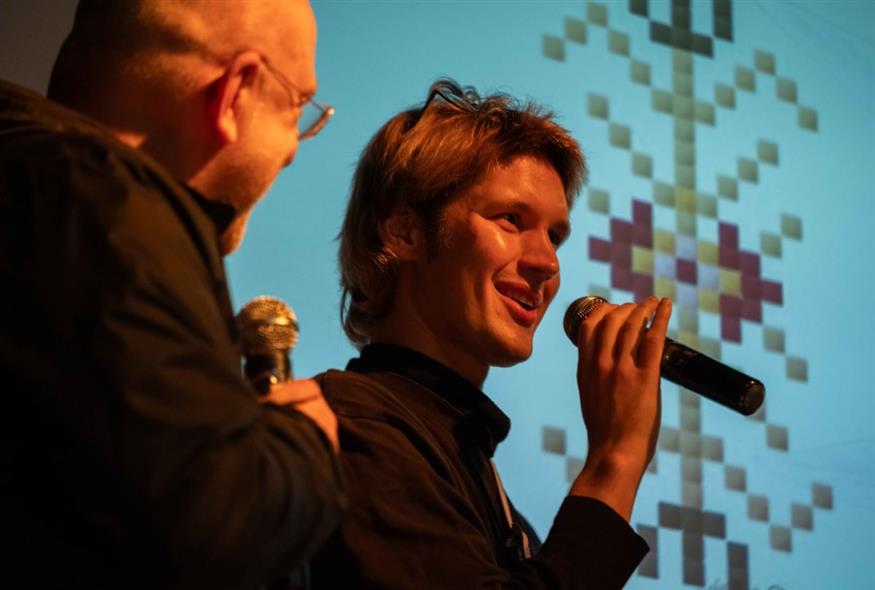 Ο σκηνοθέτης του Bloodline, Wojciech Weglarz παραλαμβάνει το βραβείο