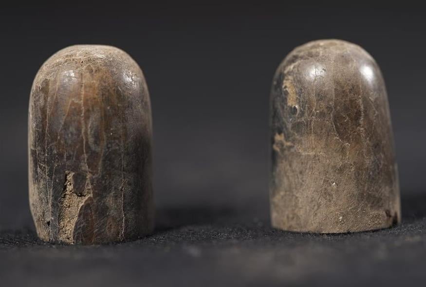 Αντικείμενα που ανακαλύφθηκαν στον χώρο του ναού (Υπουργείο Τουρισμού και Αρχαιοτήτων της Αιγύπτου)