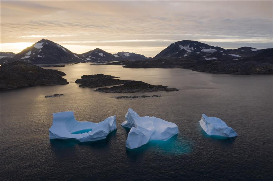 Πάγοι που λιώνουν στη Γροιλανδία/(AP Photo/Felipe Dana)