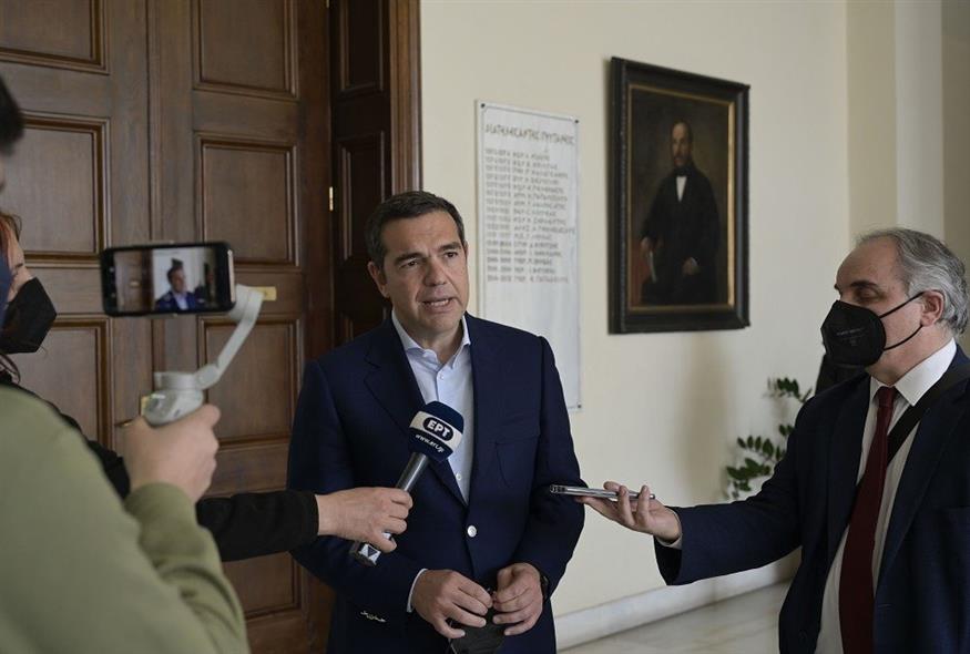 Ο πρόεδρος του ΣΥΡΙΖΑ κατά την επίσκεψή του στο Γεωπονικό Πανεπιστήμιο (Γραφείο Τύπου ΣΥΡΙΖΑ)