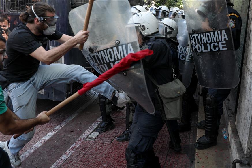 Συγκρούσεις φοιτητών με αστυνομικούς στην Αθήνα (copyright: Eurokinissi/Στέλιος Μίσινας)