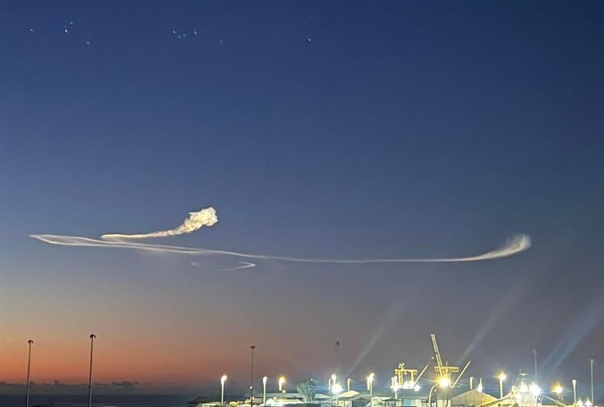 Στον ουρανό της Κύπρου το φαινόμενο «διαστημική μέδουσα» (sigmalive.com)