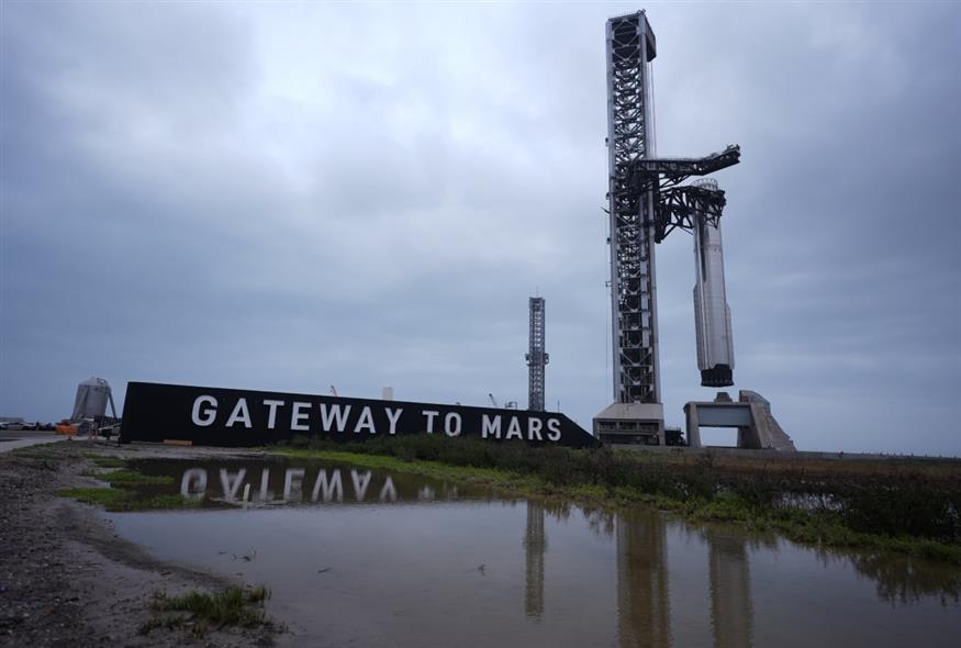 Ο μεγαπύραυλος Starship της SpaceX (AP) Ο μεγαπύραυλος Starship της SpaceX (AP)