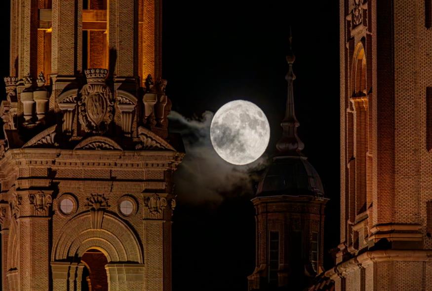 Το «Φεγγάρι του Ελαφιού» μάγεψε την Ελλάδα και τον Κόσμο - 10 κλικ που εντυπωσιάζουν