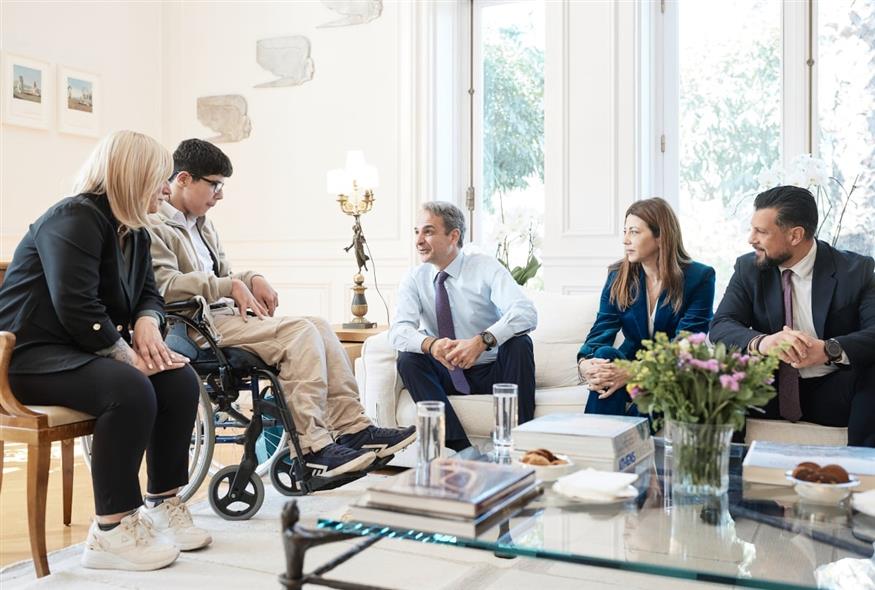 Εικόνα από τη συνάντηση (ΔΗΜΗΤΡΗΣ ΠΑΠΑΜΗΤΣΟΣ/EUROKINISSI)