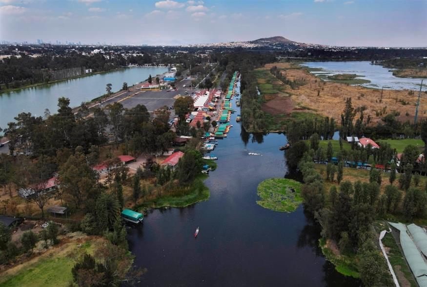 Ορισμένα από τα κανάλια της Πόλης του Μεξικού (AP Photo/Marco Ugarte, File)