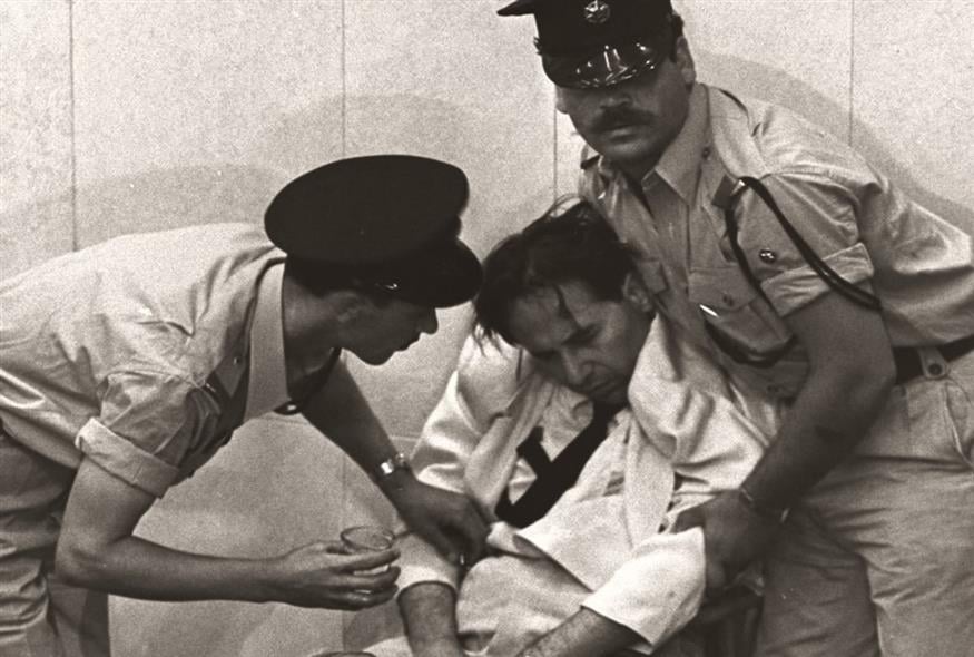 Ο Ντε-Νουρ καταρρέει μετά τη συγκλονιστική του κατάθεση!