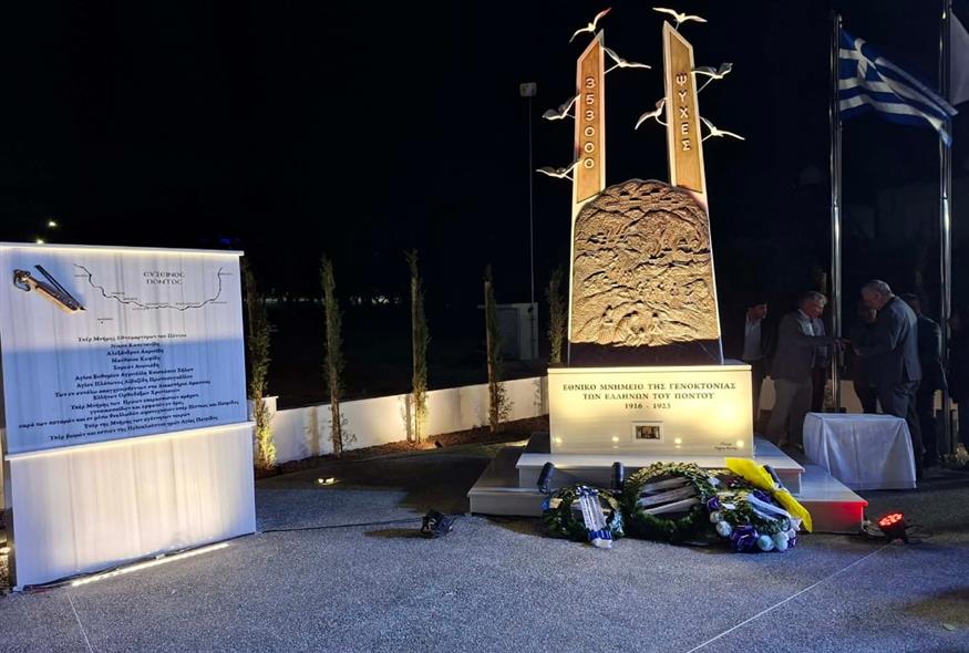Εικόνα από το μνημείο (Ρωμανός Κοντογιαννίδης)
