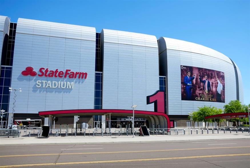 Νεκρώσιμη τελετή του Κερκ (AP)