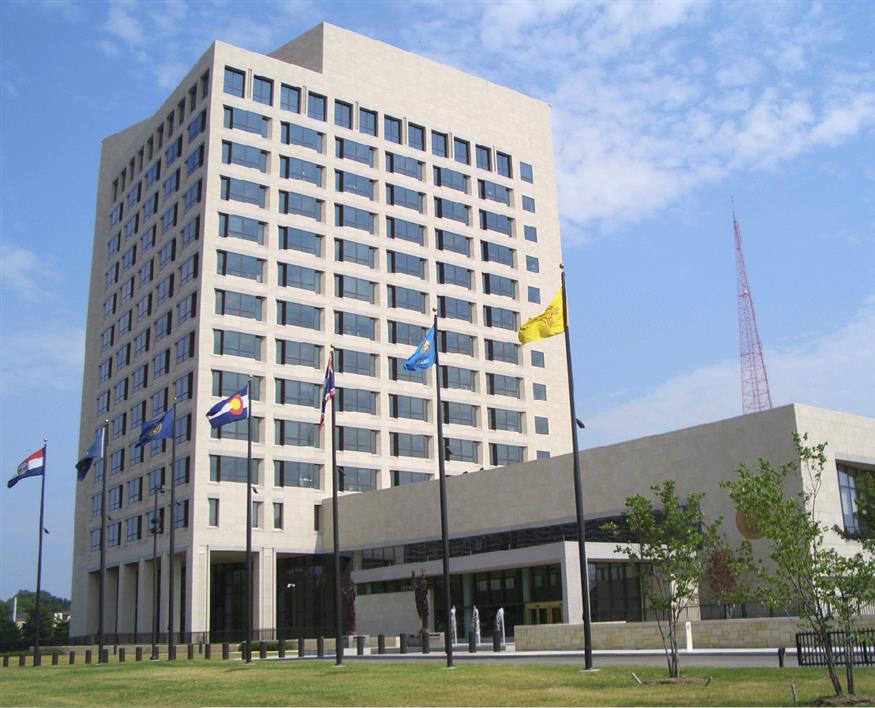 To κτίριο στο οποίο στεγάζεται η ομοσπονδιακή τράπεζα (wikipedia commons)