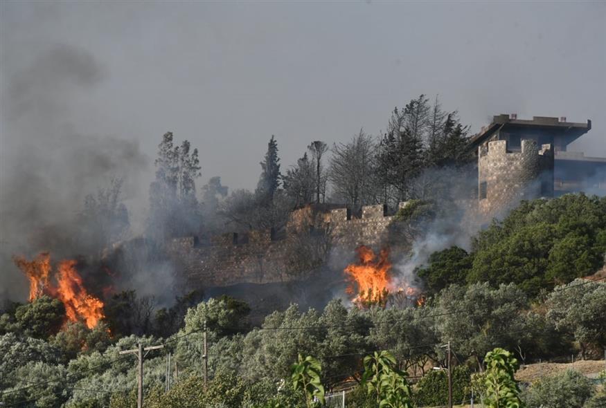 Φωτιά στην Αχαία (INTIME)