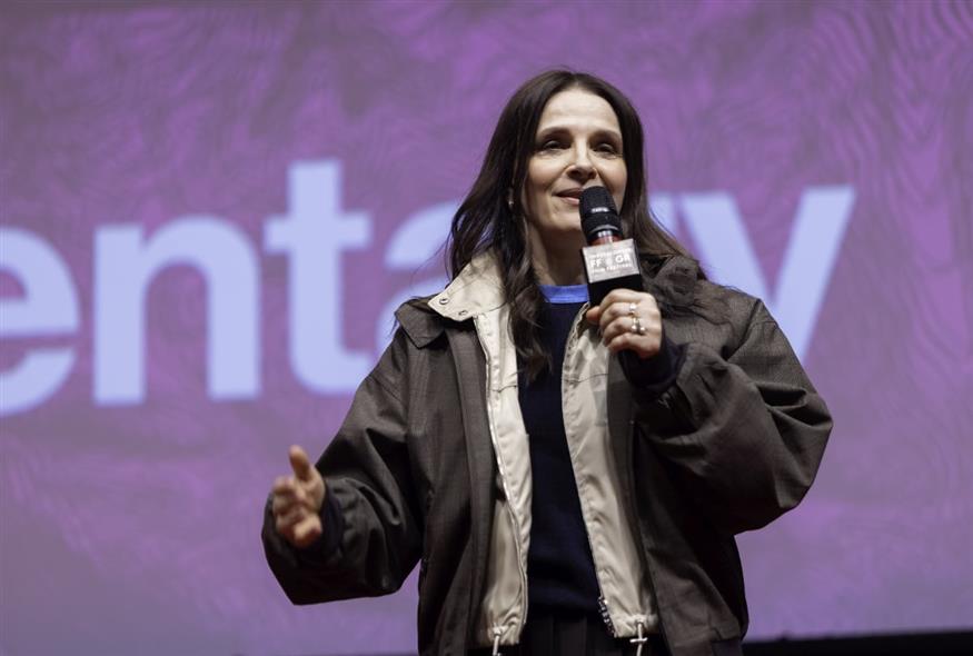 H Ζιλιέτ Μπινός στο Q&A