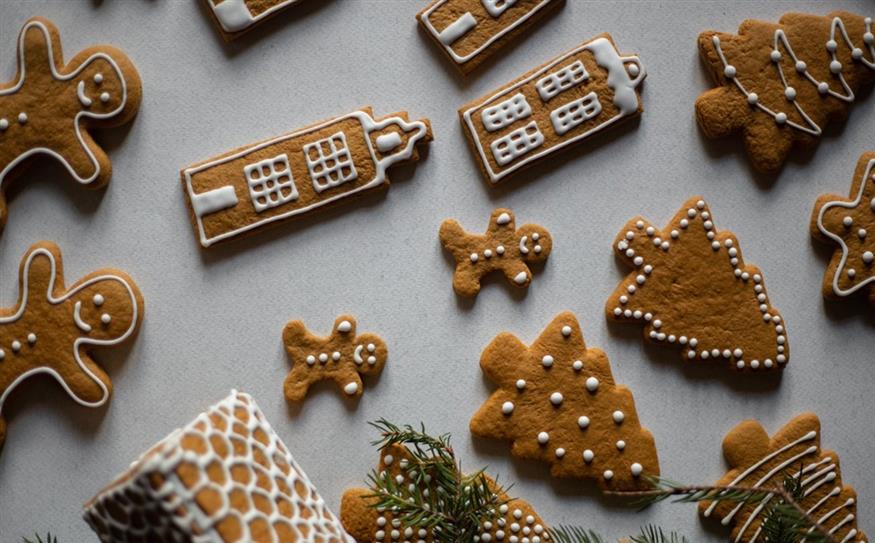 Τα γιορτινά μπισκότα πιπερόριζας παίρνουν πλέον τόσα σχήματα όσα και τα κουπ πατ που κυκλοφορούν