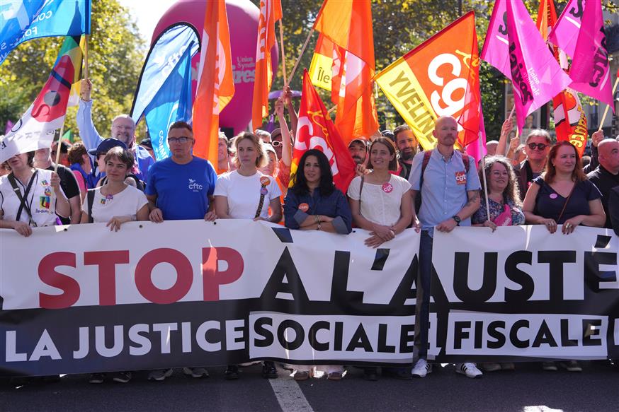 Σε απεργιακό κλοιό η Γαλλία (AP)