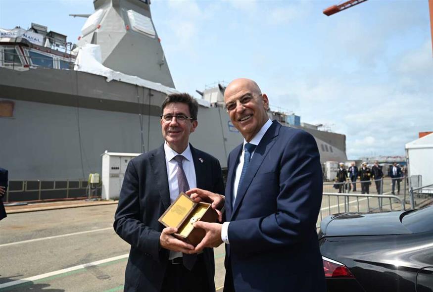 Δένδιας (INTIME)