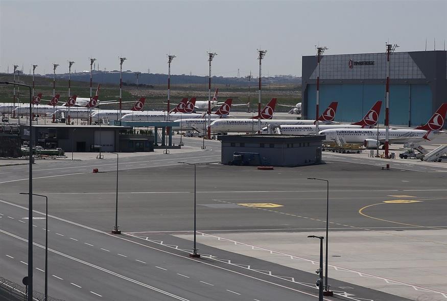 Αεροσκάφη της Turkish Airlines στο αεροδρόμιο της Κωνσταντινούπολης (Associated Press)