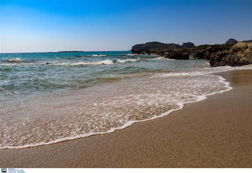 παραλία Φαλάσαρνα (Copyright: Intime)