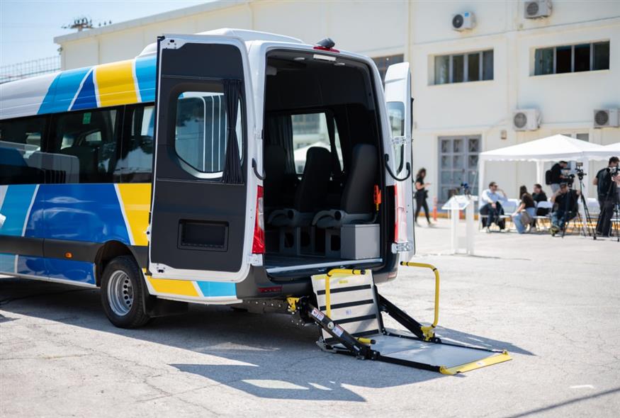 Λεωφορείο για ΑμεΑ